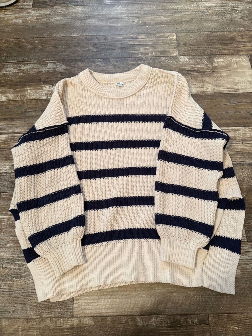 aerie Cream and Navy Stripe Women’s Sweater